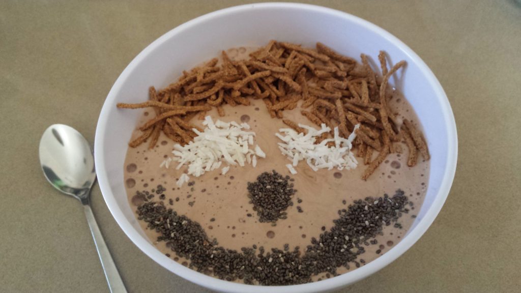 Choc Smoothie Bowl with Bran, Coconut & Chia Seeds - 20160615